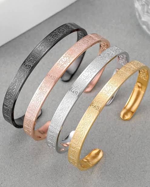 Bracelet